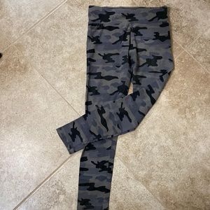Justice girls camo leggings. Size 12.